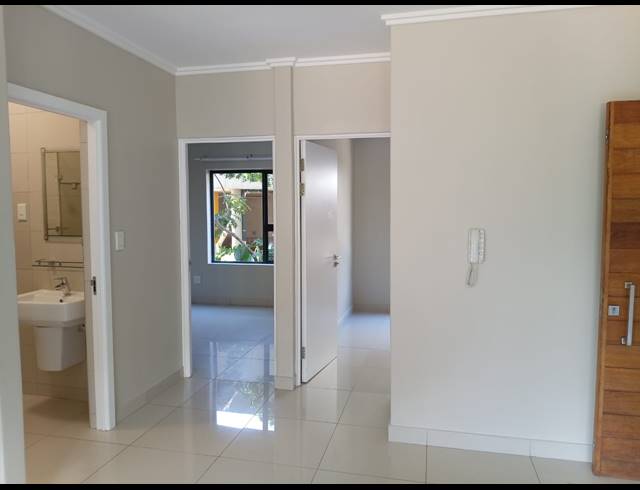 2 BEDROOM APARTMENT TO LET IN UMHLANGA RIDGE